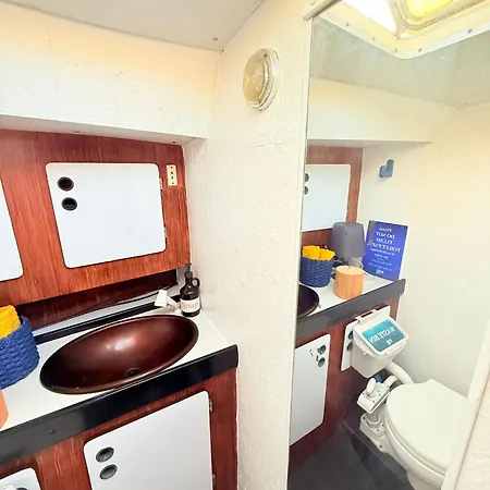 Bådhotel Cosy Boat *